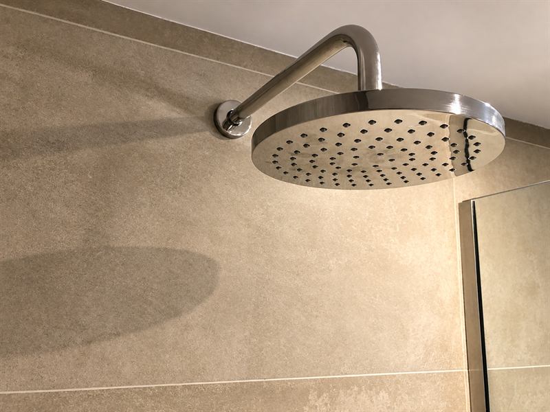 Deluxe Apartment – Outdoor Hot Tub – Rain shower, Dragonfly Villas Santorini