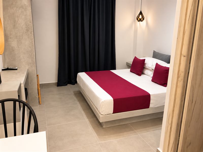 Studio Apartment – Bedroom and wardrobe, Dragonfly Villas Santorini
